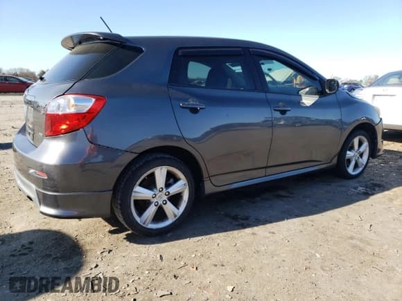 ✅ 2010 Toyota Matrix S • VIN: 2T1LE4EE6AC015653 • Lot: 92941195. Listed on Copart with 185,541 mi. Free auction sales archive from the USA and detailed vehicle history report at DreamBid. Image 3.