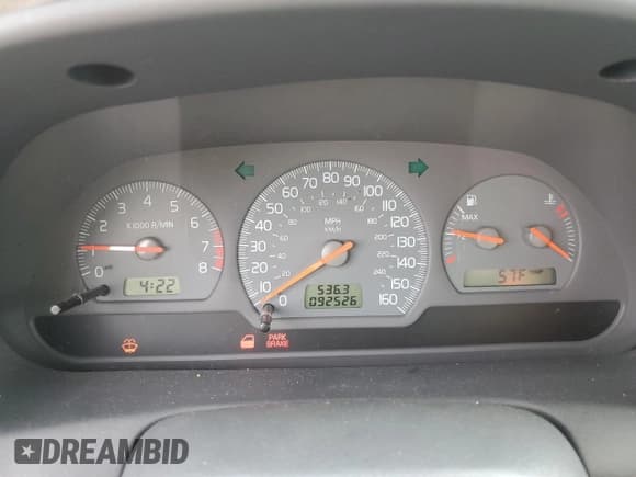 ✅ 2002 Volvo S40 • VIN: YV1VS29552F867947 • Lot: 93559155. Listed on Copart with 92,526 mi. Free auction sales archive from the USA and detailed vehicle history report at DreamBid. Image 9.