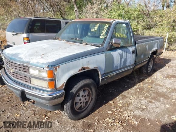 ✅ 1991 Chevrolet Silverado 1500 • VIN: 1GCDK14KXME109748 • Lot: 43690868. Wystawiony na IAAI z przebiegiem 204 438 mil. Bezpłatny archiwum sprzedaży aukcyjnych z USA i szczegółowy raport historii pojazdu na DreamBid. Zdjęcie 2.