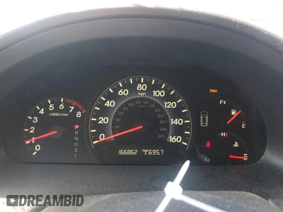 ✅ 2010 Honda Odyssey EX-L • VIN: 5FNRL3H79AB106953 • Lot: 62196755. Listed on Copart with 166,862 mi. Free auction sales archive from the USA and detailed vehicle history report at DreamBid. Image 9.