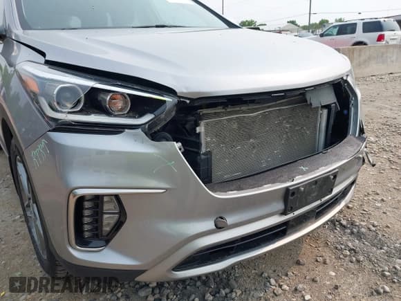 ✅ 2019 Hyundai Santa Fe Limited Ultimate • VIN: KM8SR4HF9KU305017 • Лот: 42341327. Опубликован ранее на IAAI с пробегом 84 165 миль. Бесплатный доступ к архиву аукционных продаж из США и подробный отчёт об истории автомобиля на DreamBid. Изображение 6.