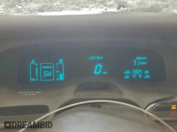 ✅ 1997 Lincoln Town Car Executive • VIN: 1LNLM81W1VY601022 • Lot: 82704885. Listed on Copart with 110,776 mi. Free auction sales archive from the USA and detailed vehicle history report at DreamBid. Image 9.