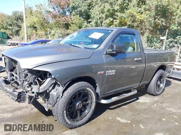 2013 Ram 1500 Express z VIN 3C6JR6ATXDG505915, wystawiony jako IAAI lot #43504506 z przebiegiem 171 665 mil mil oraz . Historia ofert i sprzedaży dostępna na DreamBid. Obrazek 18.