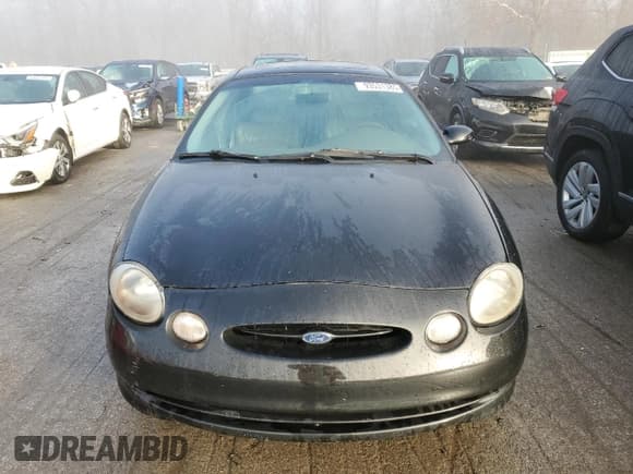 ✅ 1996 Ford Taurus • VIN: 1FALP54N1TA266546 • Lot: 93531385. Wystawiony na Copart z przebiegiem 91 831 mil. Bezpłatny archiwum sprzedaży aukcyjnych z USA i szczegółowy raport historii pojazdu na DreamBid. Zdjęcie 5.