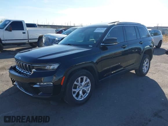✅ 2022 Jeep Grand Cherokee Limited • VIN: 1C4RJGBG6N8591855 • Lot: 41629859. Wystawiony na IAAI z przebiegiem 29 631 mil. Bezpłatny archiwum sprzedaży aukcyjnych z USA i szczegółowy raport historii pojazdu na DreamBid. Zdjęcie 2.