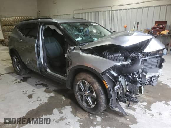 2023 Chevrolet Blazer LT with VIN 3GNKBHR41PS211824, listed as a Copart auction lot 67842484 with 6,725 mi miles and Salvage title. Bid and sale history available at DreamBid. Image 4.