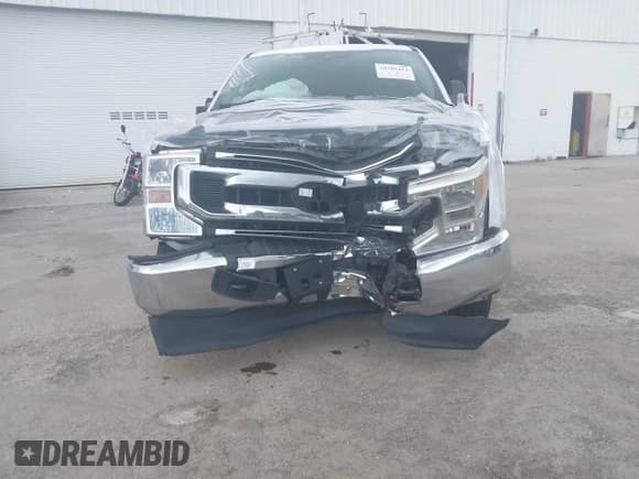 ✅ 2020 Ford F-250 XL • VIN: 1FT7W2B65LEE07989 • Лот: 43285412. Опубликован ранее на IAAI с пробегом 107 970 миль. Бесплатный доступ к архиву аукционных продаж из США и подробный отчёт об истории автомобиля на DreamBid. Изображение 6.