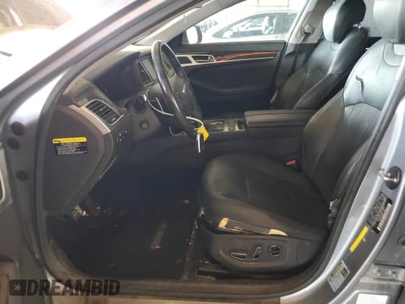 2016 Hyundai Genesis 3.8L с VIN KMHGN4JE2GU116641, выставлен на аукционе Copart как лот 67149684 с пробегом 130 378 миль миль и Чистый • Clean title. История ставок и продаж доступна на DreamBid. Изображение 7.