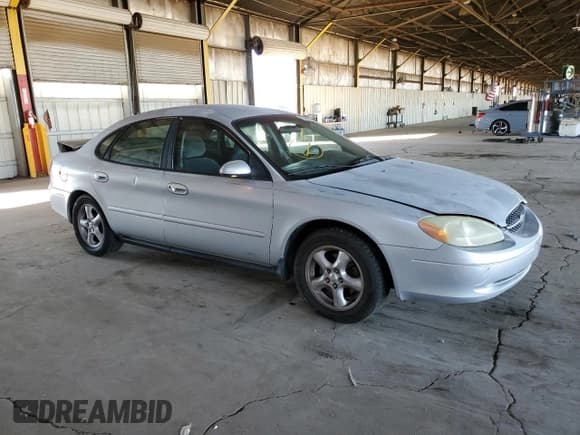 ✅ 2002 Ford Taurus SES Standard • VIN: 1FAFP55262A261018 • Lot: 91309085. Wystawiony na Copart z przebiegiem 184 406 mil. Bezpłatny archiwum sprzedaży aukcyjnych z USA i szczegółowy raport historii pojazdu na DreamBid. Zdjęcie 4.