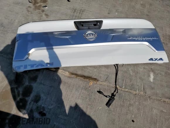 ✅ 2023 Nissan Titan Platinum Reserve • VIN: 1N6AA1ED4PN103838 • Lot: 49646345. Wystawiony na Copart z przebiegiem 35 108 mil. Bezpłatny archiwum sprzedaży aukcyjnych z USA i szczegółowy raport historii pojazdu na DreamBid. Zdjęcie 13.