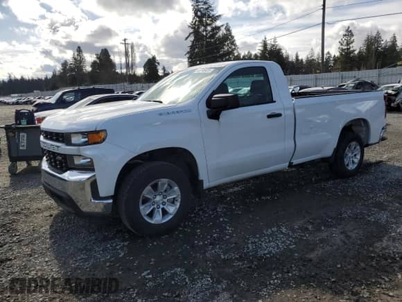 2022 Chevrolet Silverado 1500 Work Truck z VIN 3GCNWAED3NG163203, wystawiony jako Copart lot #49746425 z przebiegiem 4 742 mil mil oraz Czysty tytuł • Clean title. Historia ofert i sprzedaży dostępna na DreamBid. Obrazek 1.
