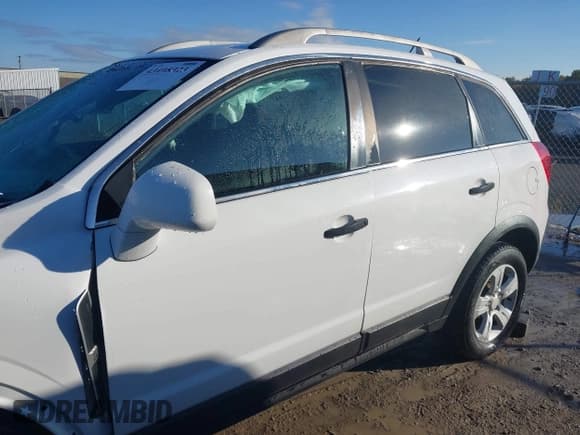 ✅ 2014 Chevrolet Captiva Sport LS • VIN: 3GNAL2EK5ES581987 • Lot: 43498323. Wystawiony na IAAI z przebiegiem 156 748 mil. Bezpłatny archiwum sprzedaży aukcyjnych z USA i szczegółowy raport historii pojazdu na DreamBid. Zdjęcie 15.