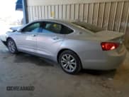 ✅ 2017 Chevrolet Impala LT • VIN: 2G1105S32H9113208 • Лот: 71550734. Опубликован ранее на Copart с пробегом 124 740 миль. Бесплатный доступ к архиву аукционных продаж из США и подробный отчёт об истории автомобиля на DreamBid. Изображение 2.