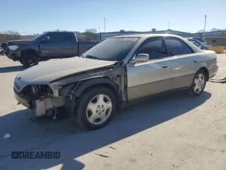 ✅ 2000 Lexus ES 300 • VIN: JT8BF28G4Y0284991 • Lot: 92931605. Listed on Copart with 160,673 mi. Free auction sales archive from the USA and detailed vehicle history report at DreamBid. Image 1.