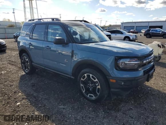 ✅ 2023 Ford Bronco Sport Outer Banks • VIN: 3FMCR9C6XPRE28865 • Lot: 89677715. Wystawiony na Copart z przebiegiem 35 266 mil. Bezpłatny archiwum sprzedaży aukcyjnych z USA i szczegółowy raport historii pojazdu na DreamBid. Zdjęcie 4.