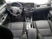 ✅ 2018 Mitsubishi Outlander SE • VIN: JA4AD3A36JZ016908 • Lot: 58906535. Wystawiony na Copart z przebiegiem 175 094 mil. Bezpłatny archiwum sprzedaży aukcyjnych z USA i szczegółowy raport historii pojazdu na DreamBid. Zdjęcie 8.