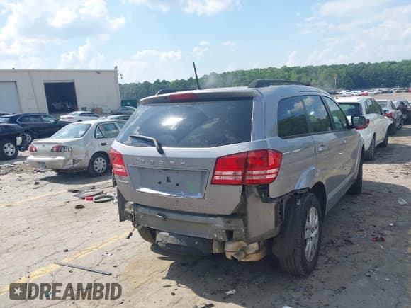 ✅ 2019 Dodge Journey SE Value • VIN: 3C4PDCAB8KT841400 • Lot: 42683969. Wystawiony na IAAI z przebiegiem 80 591 mil. Bezpłatny archiwum sprzedaży aukcyjnych z USA i szczegółowy raport historii pojazdu na DreamBid. Zdjęcie 4.