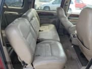 ✅ 2001 Ford Excursion Limited • VIN: 1FMNU42S51EA39683 • Lot: 50383565. Wystawiony na Copart z przebiegiem 368 273 mil. Bezpłatny archiwum sprzedaży aukcyjnych z USA i szczegółowy raport historii pojazdu na DreamBid. Zdjęcie 10.