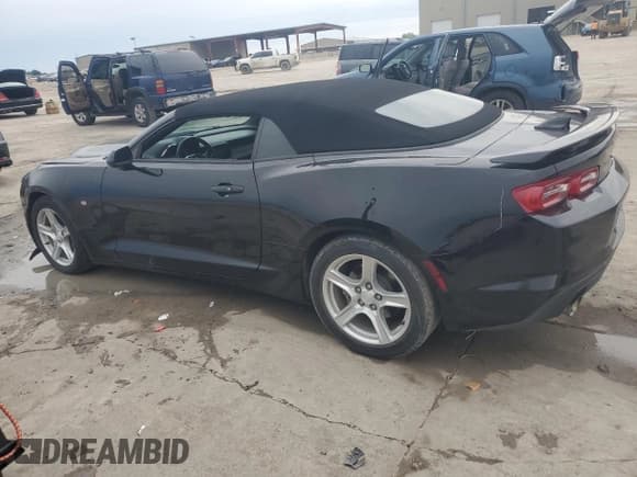 ✅ 2020 Chevrolet Camaro 1LT • VIN: 1G1FB3DX5L0137624 • Lot: 54423875. Listed on Copart with 66,079 mi. Free auction sales archive from the USA and detailed vehicle history report at DreamBid. Image 2.
