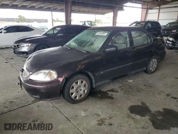 ✅ 2000 Honda Civic LX • VIN: 2HGEJ667XYH501058 • Lot: 82446365. Listed on Copart with 105,343 mi. Free auction sales archive from the USA and detailed vehicle history report at DreamBid. Image 1.