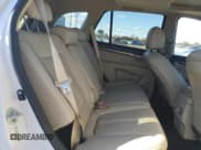 ✅ 2009 Hyundai Santa Fe Limited • VIN: 5NMSH13E49H247677 • Lot: 92064045. Listed on Copart with 204,856 mi. Free auction sales archive from the USA and detailed vehicle history report at DreamBid. Image 11.