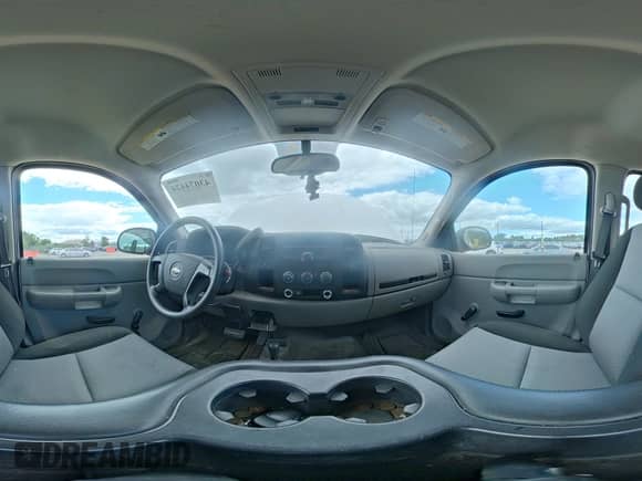 2009 Chevrolet Silverado 1500 LS z VIN 3GCEK13C29G225315, wystawiony jako IAAI lot #43074424 z przebiegiem 164 601 mil mil oraz . Historia ofert i sprzedaży dostępna na DreamBid. Obrazek 18.