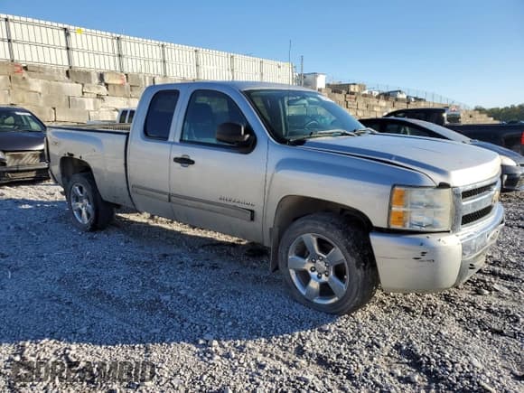 ✅ 2011 Chevrolet Silverado 1500 LT • VIN: 1GCRKSEA5BZ326020 • Lot: 82341675. Listed on Copart with 142,340 mi. Free auction sales archive from the USA and detailed vehicle history report at DreamBid. Image 4.