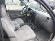 ✅ 2004 Toyota Tacoma • VIN: 5TEWN72N84Z353394 • Lot: 43134727. Wystawiony na IAAI z przebiegiem 181 040 mil. Bezpłatny archiwum sprzedaży aukcyjnych z USA i szczegółowy raport historii pojazdu na DreamBid. Zdjęcie 5.