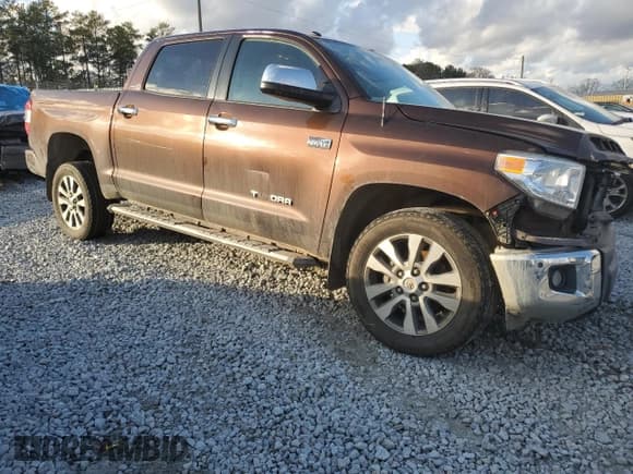 ✅ 2017 Toyota Tundra Limited • VIN: 5TFFW5F14HX221013 • Lot: 85452514. Listed on Copart with 79,215 mi. Free auction sales archive from the USA and detailed vehicle history report at DreamBid. Image 4.