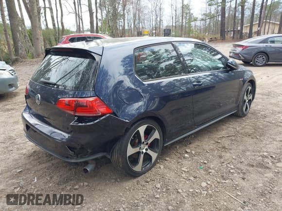 ✅ 2016 Volkswagen Golf GTI S • VIN: 3VWYT7AU1GM037714 • Lot: 41840958. Listed on IAAI with 92,170 mi. Free auction sales archive from the USA and detailed vehicle history report at DreamBid. Image 4.