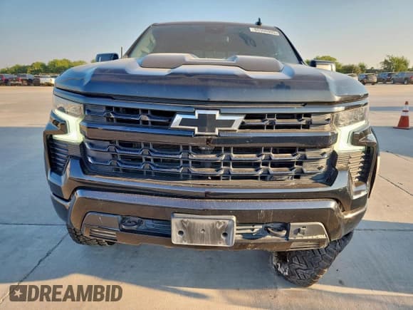 ✅ 2022 Chevrolet Silverado 1500 LT Trail Boss • VIN: 3GCUDFET4NG551059 • Lot: 80306995. Wystawiony na Copart z przebiegiem 67 456 mil. Bezpłatny archiwum sprzedaży aukcyjnych z USA i szczegółowy raport historii pojazdu na DreamBid. Zdjęcie 5.