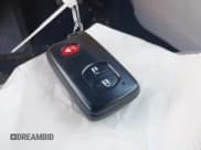 ✅ 2012 Toyota Prius Three • VIN: JTDZN3EU5C3063961 • Лот: 43456542. Опубликован ранее на IAAI с пробегом 105 544 миль. Бесплатный доступ к архиву аукционных продаж из США и подробный отчёт об истории автомобиля на DreamBid. Изображение 11.