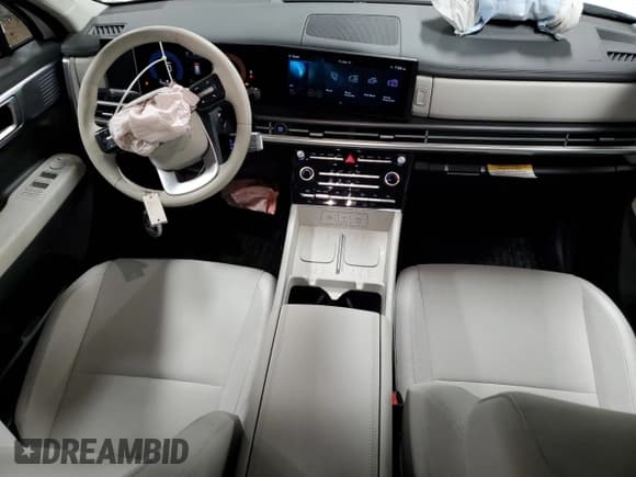 ✅ 2025 Hyundai Santa Fe SE • VIN: 5NMP1DGL9SH084003 • Lot: 50089015. Listed on Copart with 1,545 mi. Free auction sales archive from the USA and detailed vehicle history report at DreamBid. Image 8.