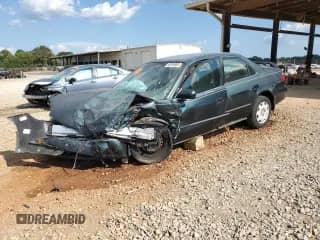 1998 Honda Accord LX z VIN 1HGCG5646WA021911, wystawiony jako Copart lot #69389505 z przebiegiem Nie podano mil oraz Szkoda całkowita • Salvage title. Historia ofert i sprzedaży dostępna na DreamBid. Obrazek 1.