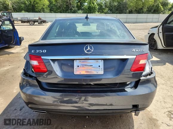 ✅ 2012 Mercedes-Benz E 350 Sport • VIN: WDDHF8JB7CA607405 • Lot: 63808185. Listed on Copart with 122,105 mi. Free auction sales archive from the USA and detailed vehicle history report at DreamBid. Image 6.