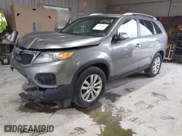 ✅ 2011 Kia Sorento LX • VIN: 5XYKT4A25BG176868 • Лот: 43346569. Опубликован ранее на IAAI с пробегом 122 875 миль. Бесплатный доступ к архиву аукционных продаж из США и подробный отчёт об истории автомобиля на DreamBid. Изображение 2.