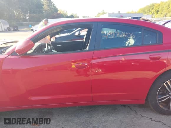 ✅ 2013 Dodge Charger SXT • VIN: 2C3CDXJG9DH656502 • Lot: 43174406. Listed on IAAI with 129,150 mi. Free auction sales archive from the USA and detailed vehicle history report at DreamBid. Image 14.