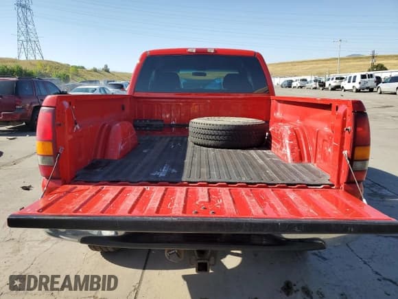 ✅ 2000 Chevrolet Silverado 1500 LT • VIN: 1GCEK19T2YE393453 • Лот: 71303964. Опубликован ранее на Copart с пробегом 169 491 миль. Бесплатный доступ к архиву аукционных продаж из США и подробный отчёт об истории автомобиля на DreamBid. Изображение 6.