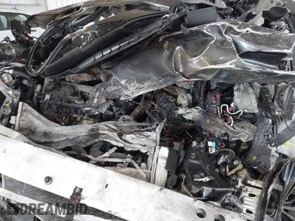 ✅ 2024 Toyota Crown XLE • VIN: JTDAAAAF9R3022455 • Lot: 43557853. Wystawiony na IAAI z przebiegiem Nie podano. Bezpłatny archiwum sprzedaży aukcyjnych z USA i szczegółowy raport historii pojazdu na DreamBid. Zdjęcie 10.