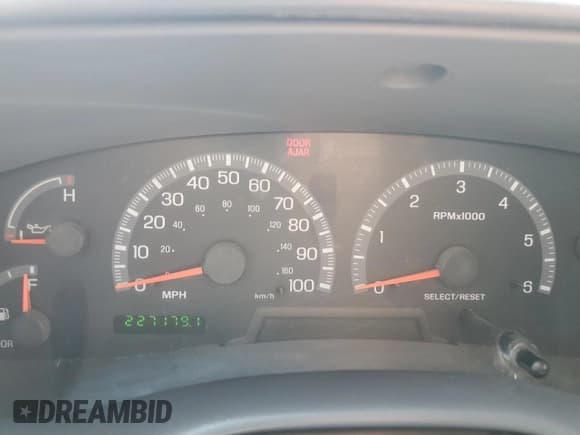 ✅ 2003 Ford F-150 XL • VIN: 1FTRX18W63NA43394 • Lot: 59794065. Wystawiony na Copart z przebiegiem 227 179 mil. Bezpłatny archiwum sprzedaży aukcyjnych z USA i szczegółowy raport historii pojazdu na DreamBid. Zdjęcie 9.