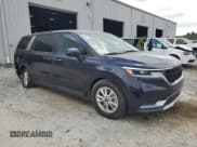 ✅ 2024 Kia Carnival LX • VIN: KNDNB4H31R6440244 • Лот: 81930885. Опубликован ранее на Copart с пробегом 16 741 миль. Бесплатный доступ к архиву аукционных продаж из США и подробный отчёт об истории автомобиля на DreamBid. Изображение 4.