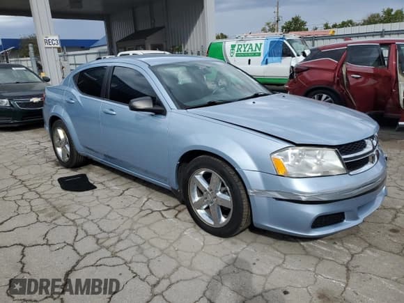 ✅ 2013 Dodge Avenger SE • VIN: 1C3CDZAB1DN567885 • Lot: 82324875. Listed on Copart with 123,323 mi. Free auction sales archive from the USA and detailed vehicle history report at DreamBid. Image 4.