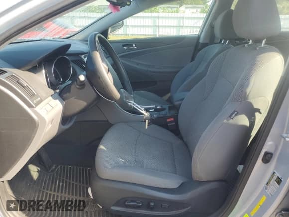 ✅ 2014 Hyundai Sonata GLS • VIN: 5NPEB4AC9EH920574 • Lot: 69489164. Listed on Copart with 121,454 mi. Free auction sales archive from the USA and detailed vehicle history report at DreamBid. Image 7.