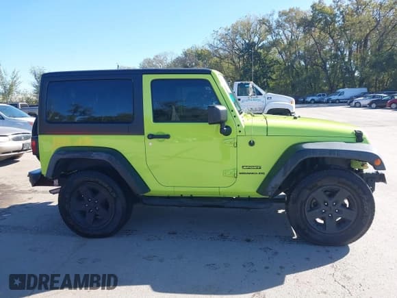 ✅ 2016 Jeep Wrangler Sport • VIN: 1C4AJWAG2GL348584 • Lot: 43492670. Listed on IAAI with 93,047 mi. Free auction sales archive from the USA and detailed vehicle history report at DreamBid. Image 14.