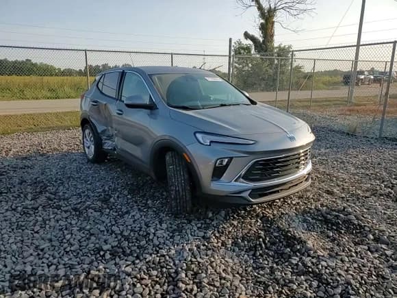 ✅ 2024 Buick Encore GX Preferred • VIN: KL4AMBSL1RB150268 • Lot: 71795675. Wystawiony na Copart z przebiegiem 1 882 mil. Bezpłatny archiwum sprzedaży aukcyjnych z USA i szczegółowy raport historii pojazdu na DreamBid. Zdjęcie 14.