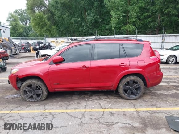 ✅ 2008 Toyota RAV4 Sport • VIN: JTMZK32V486013676 • Lot: 42713339. Listed on IAAI with 169,934 mi. Free auction sales archive from the USA and detailed vehicle history report at DreamBid. Image 15.
