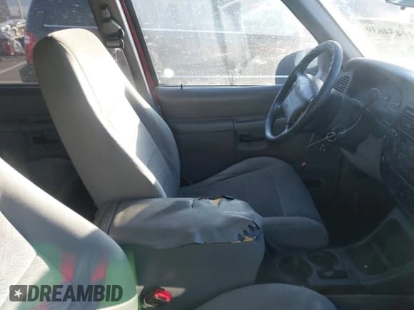 ✅ 2001 Ford Explorer XLT • VIN: 1FMZU73E61ZA81168 • Lot: 41454639. Listed on IAAI with 214,828 mi. Free auction sales archive from the USA and detailed vehicle history report at DreamBid. Image 5.