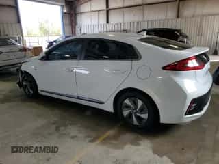 2019 Hyundai Ioniq SEL с VIN KMHC75LC1KU117119, выставлен на аукционе Copart как лот 79236324 с пробегом Не указан миль и Списание • Salvage title. История ставок и продаж доступна на DreamBid. Изображение 2.