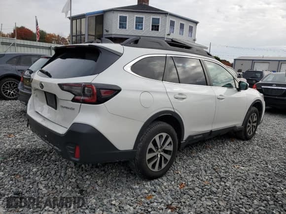 ✅ 2022 Subaru Outback Premium • VIN: 4S4BTAFC1N3222071 • Lot: 90340425. Listed on Copart with 25,428 mi. Free auction sales archive from the USA and detailed vehicle history report at DreamBid. Image 3.
