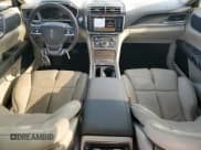 ✅ 2019 Lincoln Continental Select • VIN: 1LN6L9TK8K5600303 • Лот: 51618845. Опубликован ранее на Copart с пробегом 35 511 миль. Бесплатный доступ к архиву аукционных продаж из США и подробный отчёт об истории автомобиля на DreamBid. Изображение 8.